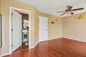 1603 Winding Brook Way-S1006-019.jpg
