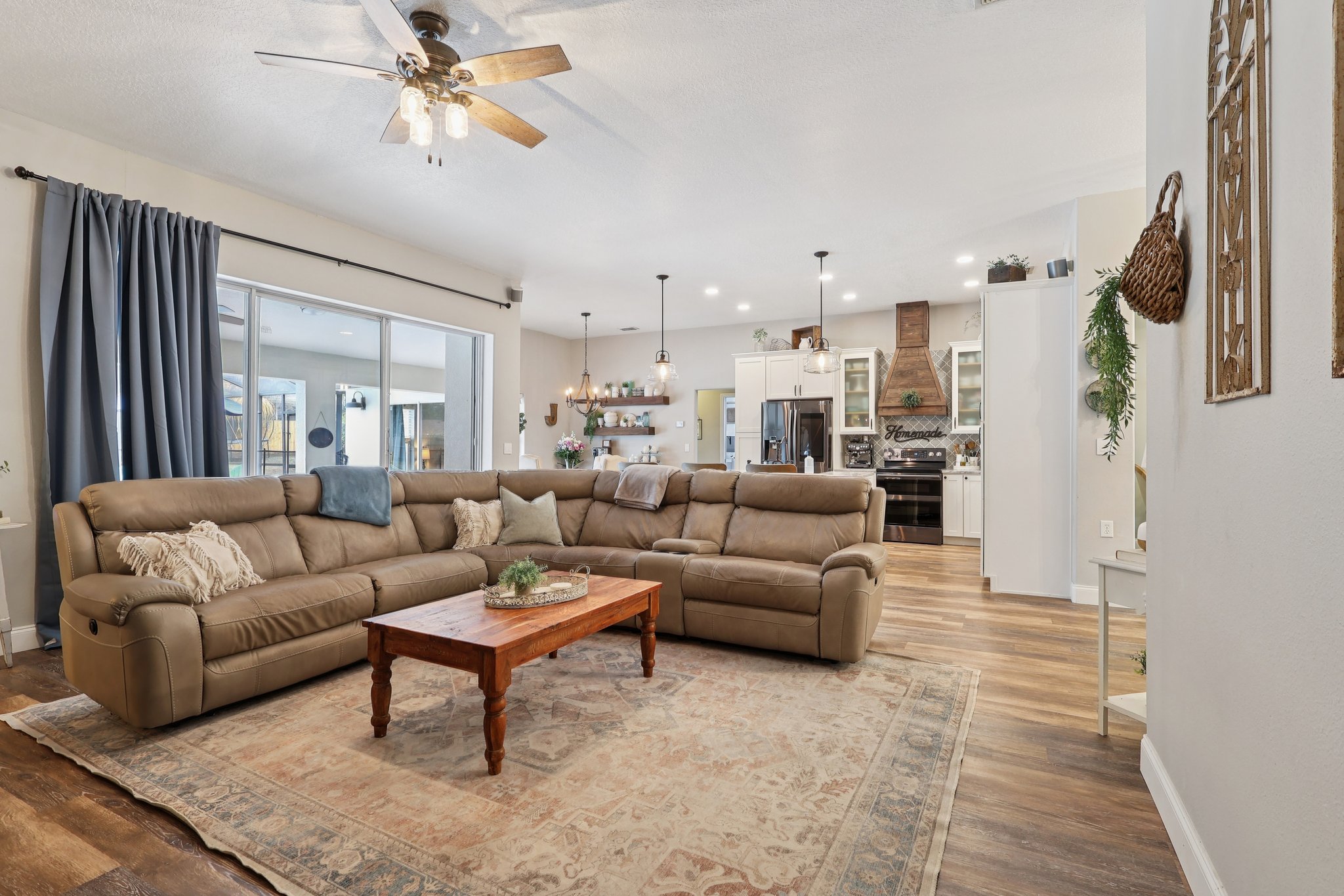 Kealan Cir-L1302-011.jpg