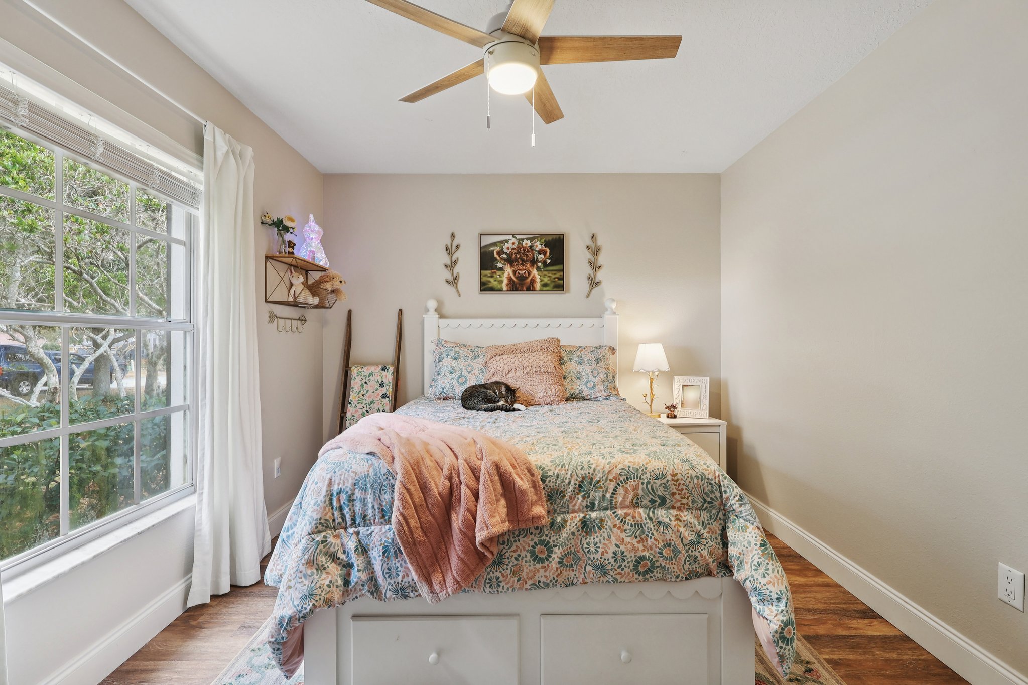 Kealan Cir-L1302-033.jpg