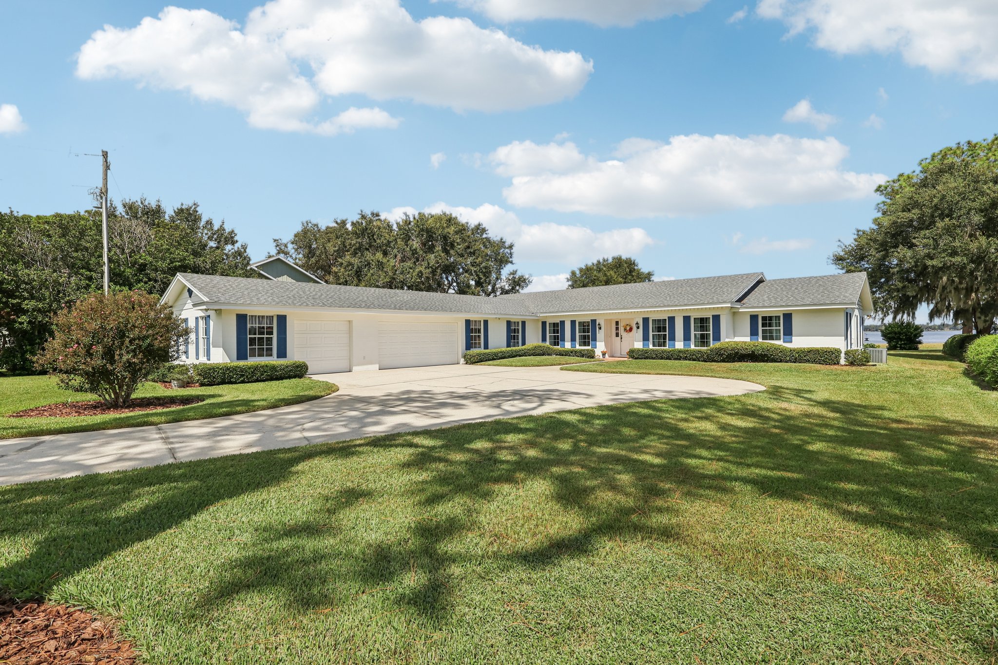E Shirley Shores Rd-S2709-004.jpg