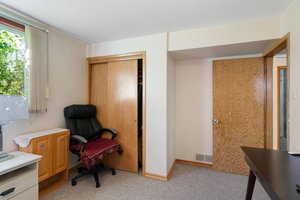  Photo 33