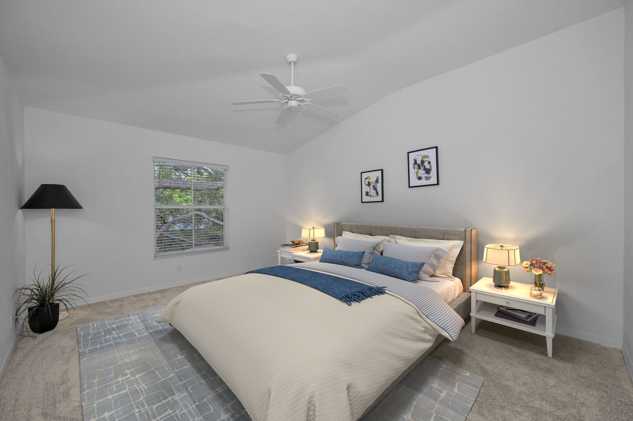 Upper Level Bedroom11a