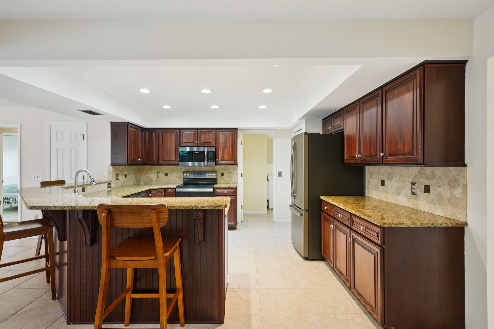 Palace Ct-S0904-026.jpg