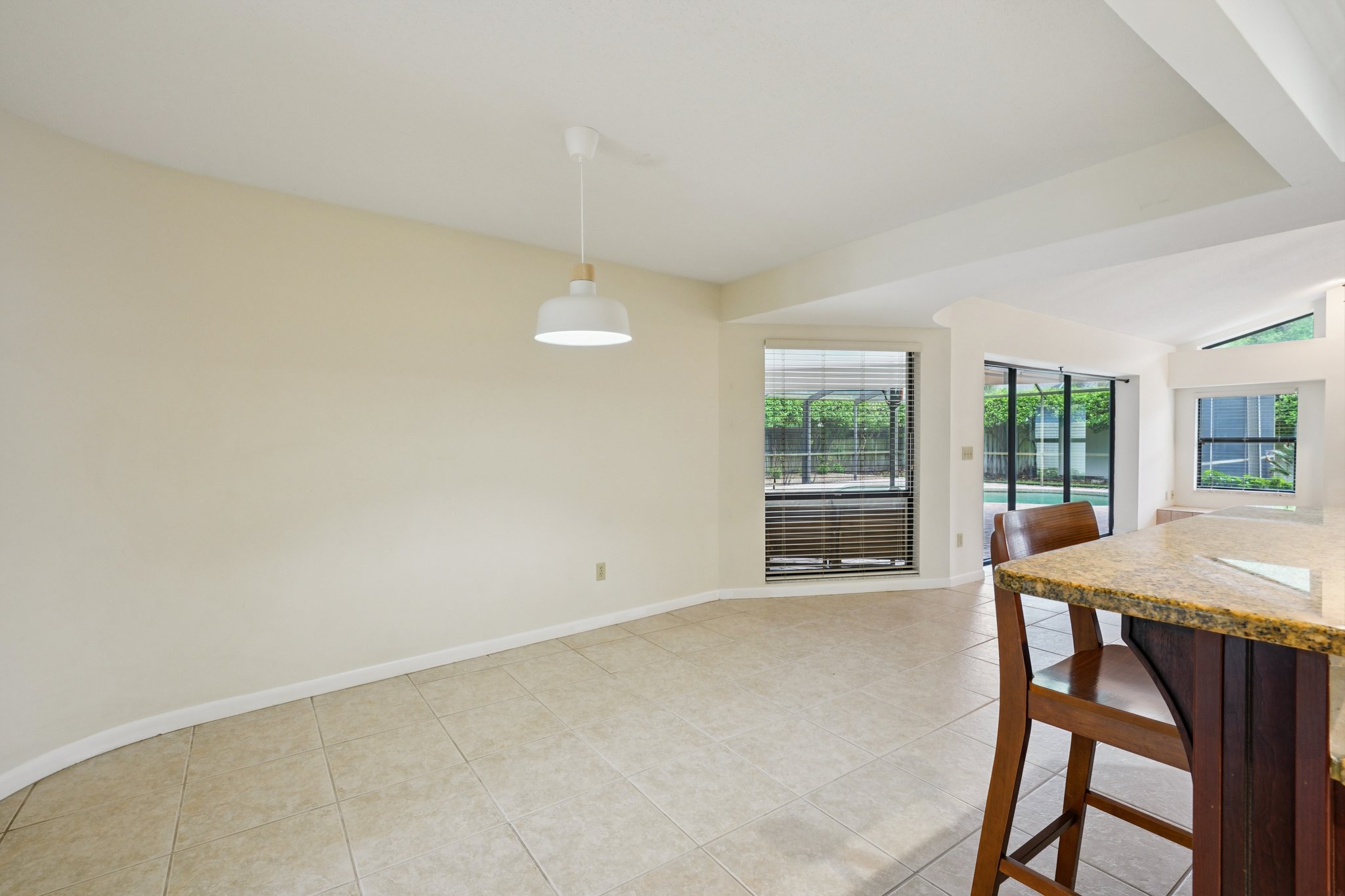 Palace Ct-S0904-047.jpg