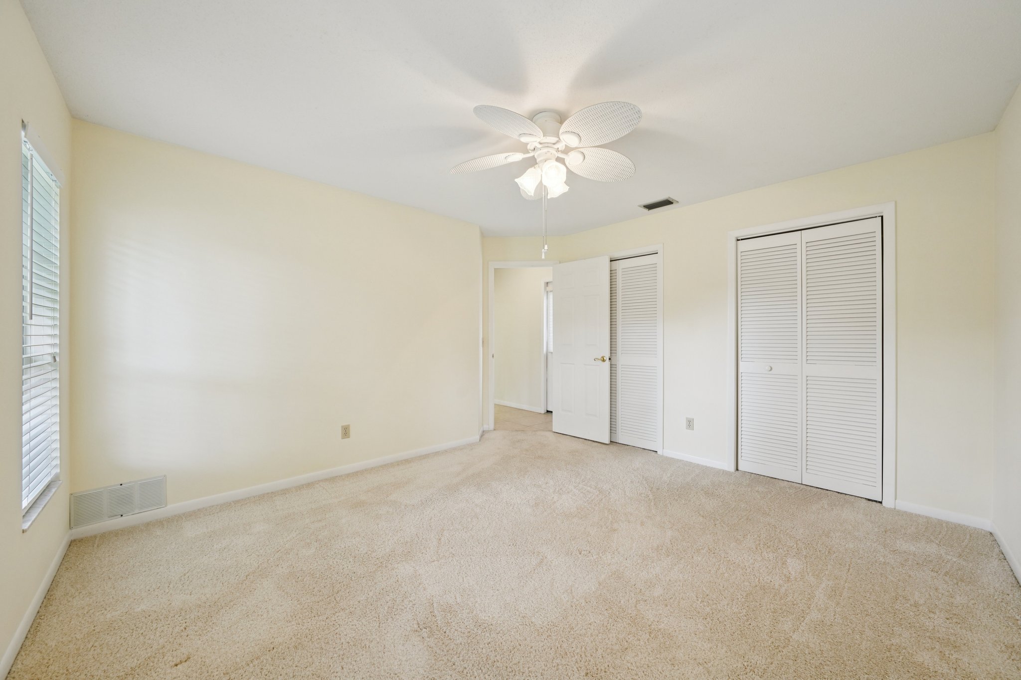 Palace Ct-S0904-057.jpg