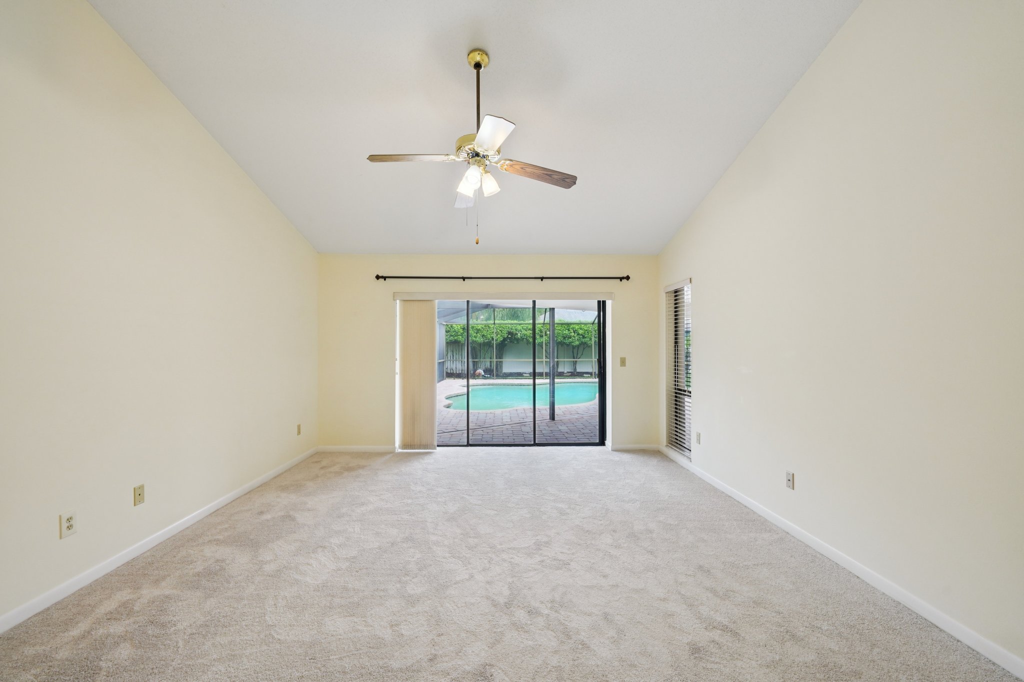 Palace Ct-S0904-065.jpg