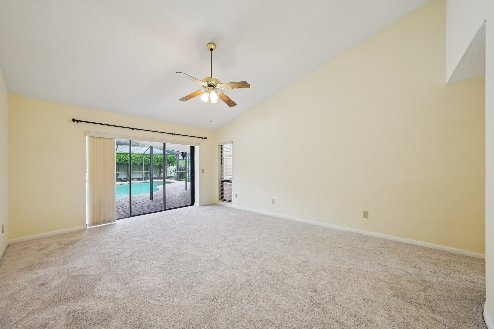 Palace Ct-S0904-066.jpg