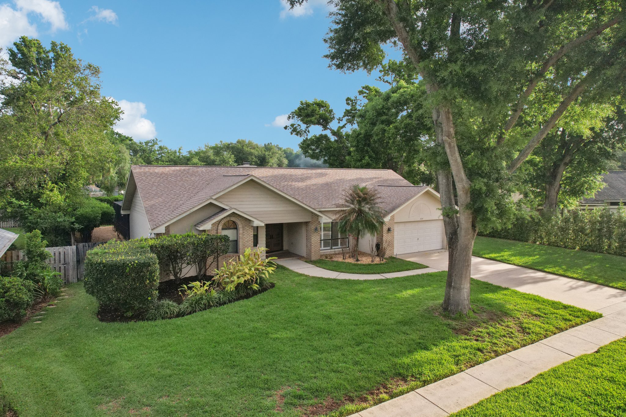 Palace Ct-S0904-091.jpg