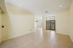 Palace Ct-S0904-007.jpg