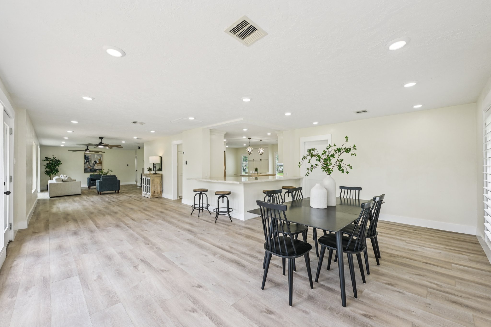 Shady Oaks Dr-S2408-012.jpg