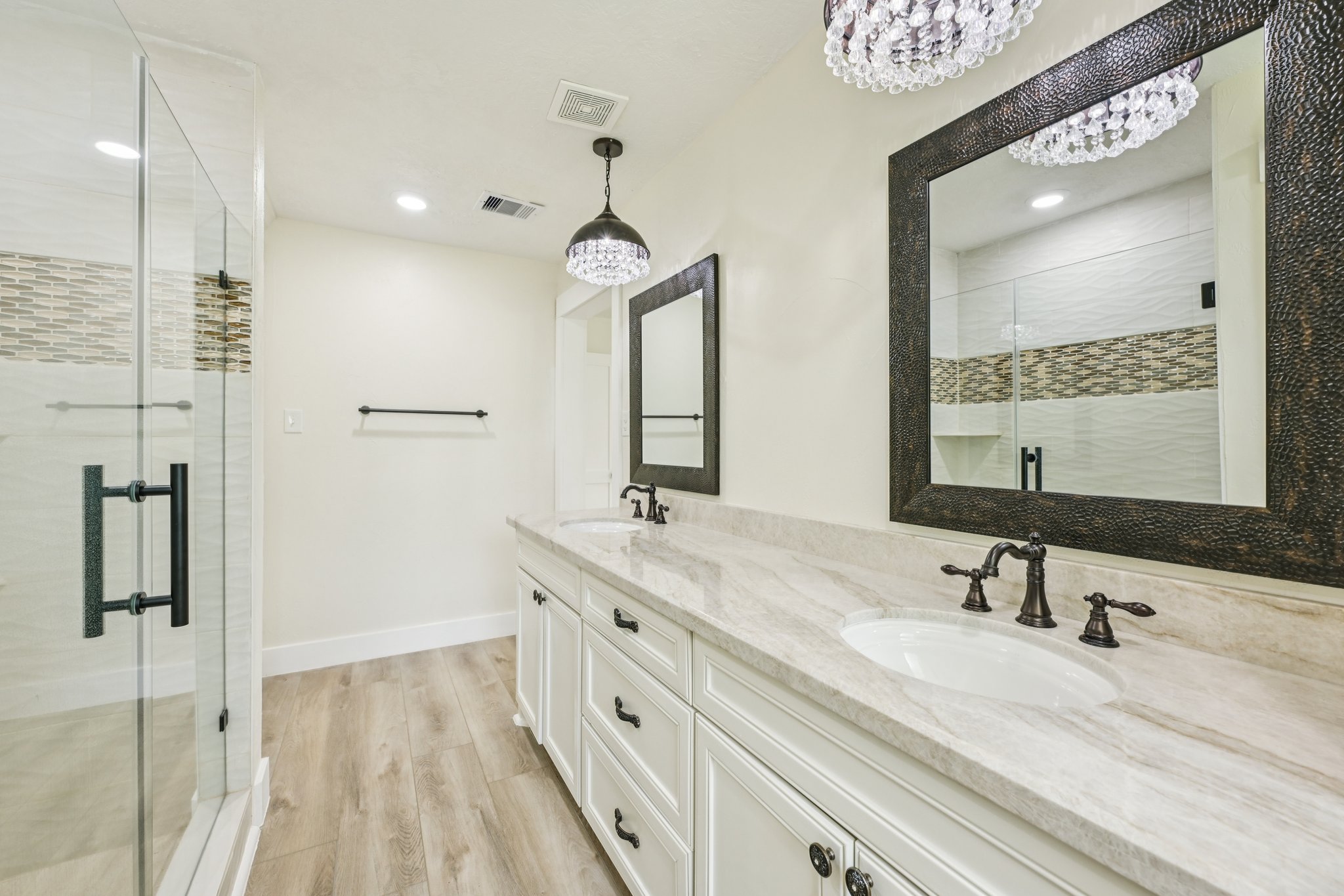 Shady Oaks Dr-S2408-036.jpg
