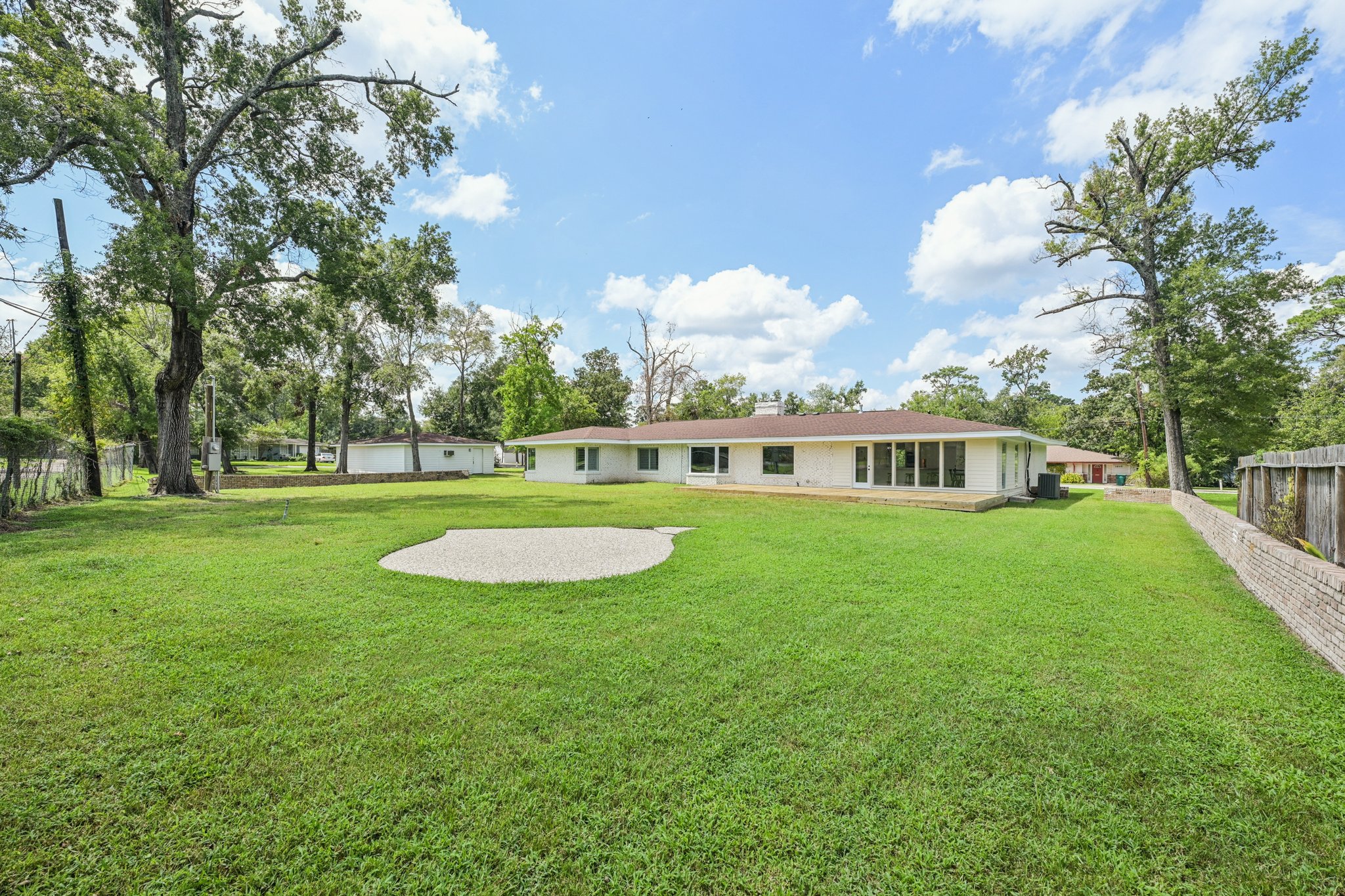 Shady Oaks Dr-S2408-043.jpg