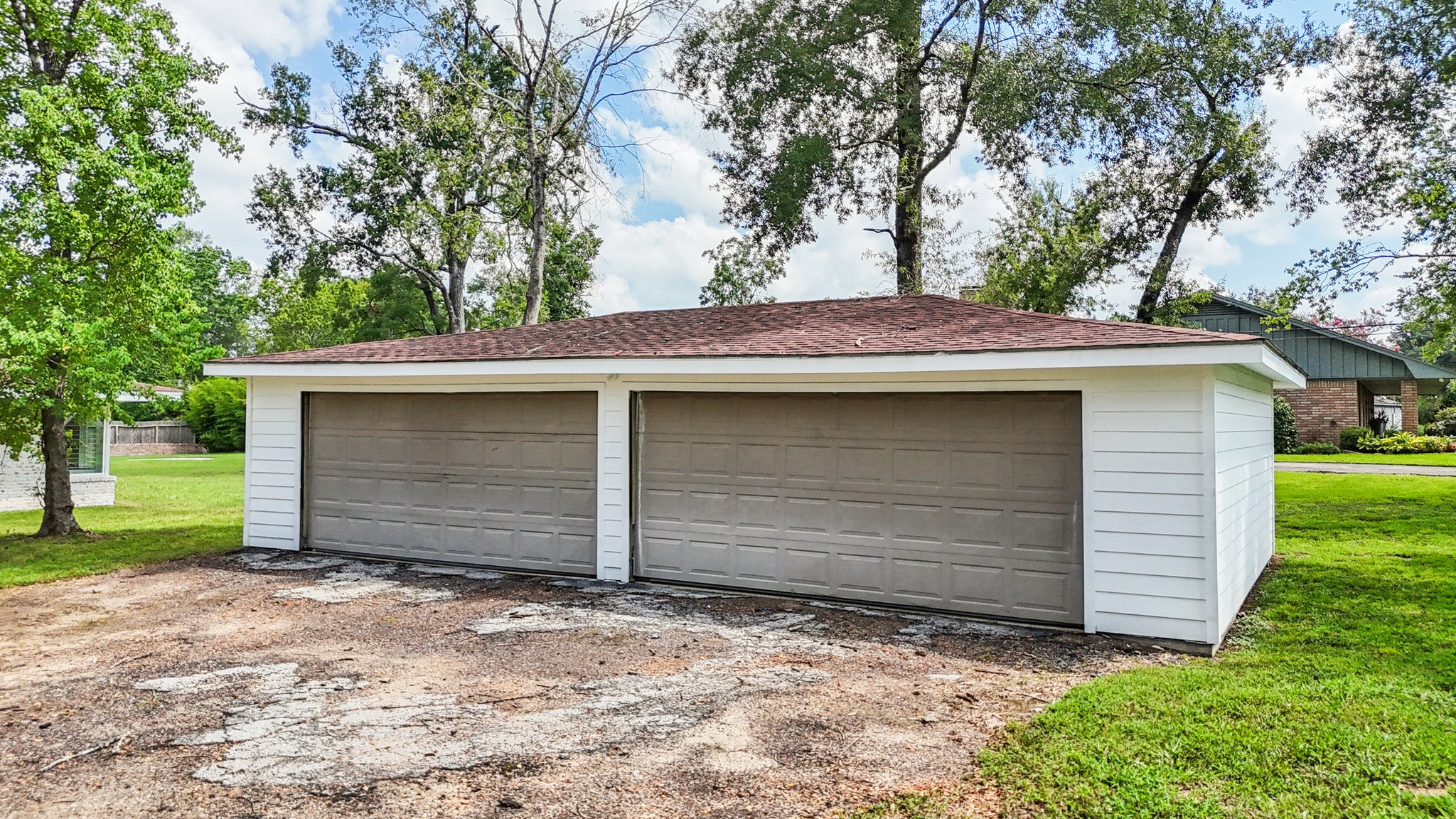 Shady Oaks Dr-S2408-062.jpg