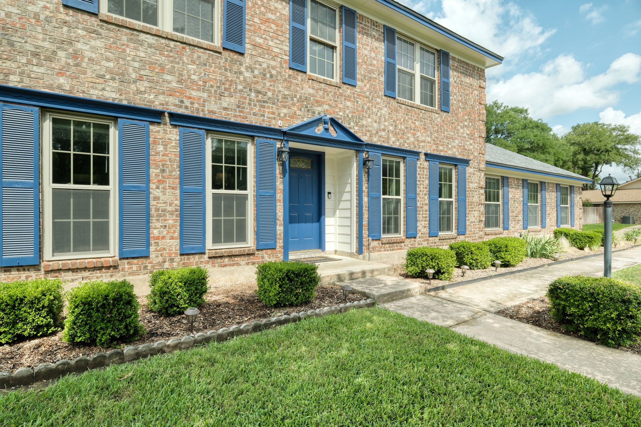 Front Entry Detail