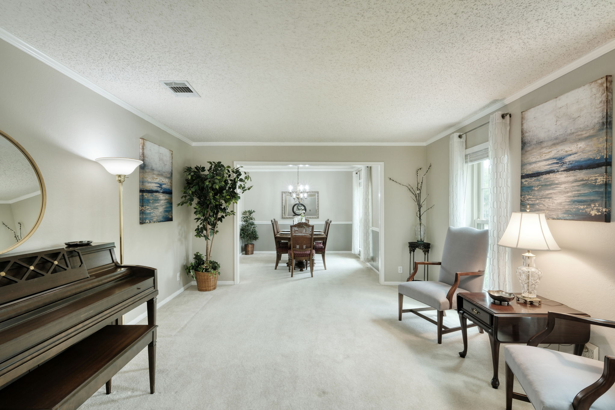 Living/Dining Room