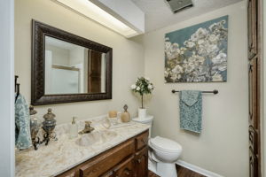 Upstairs Hall Bathroom