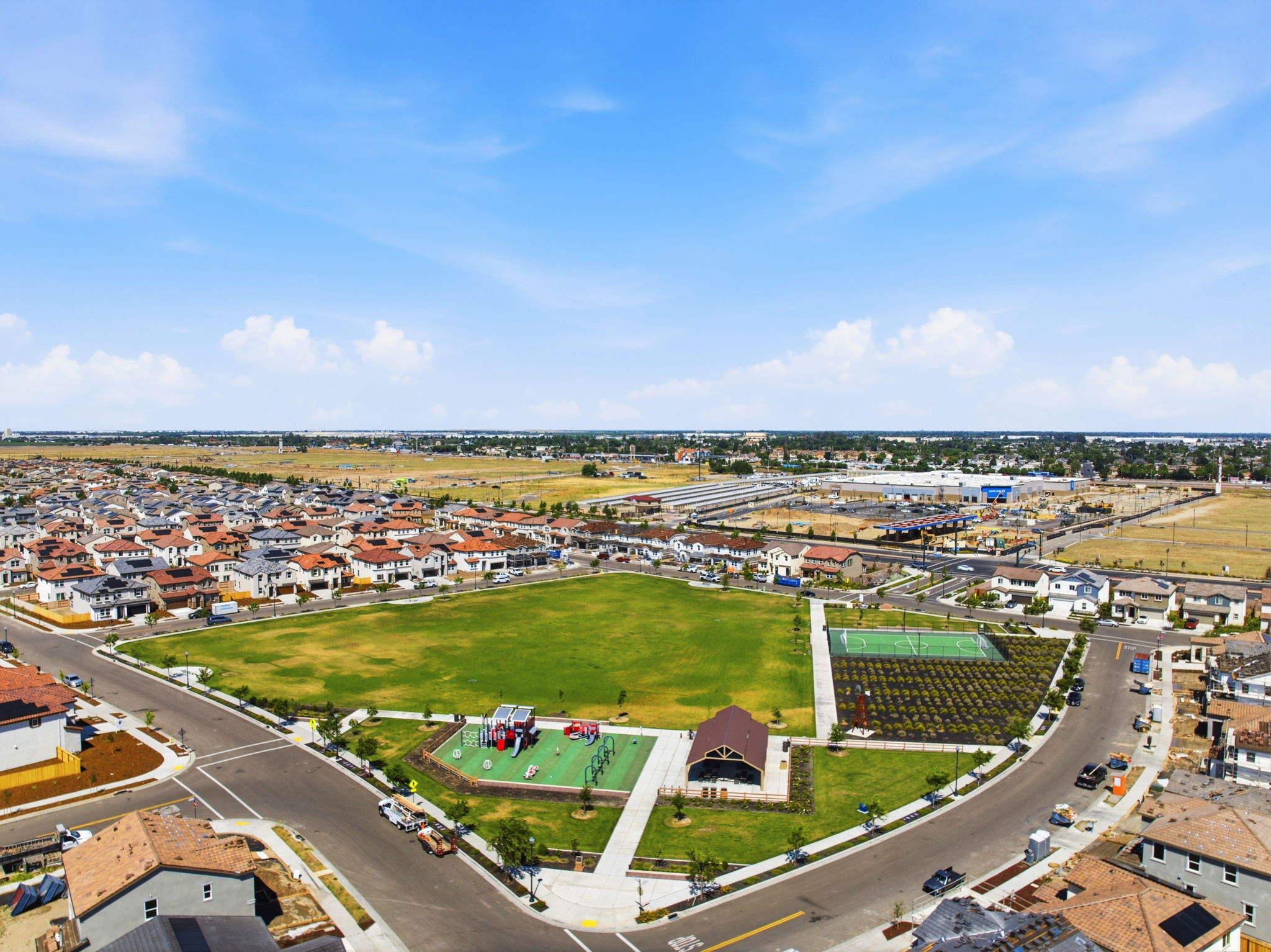 007_F8_AERIAL_16047 Pirates Cv Ln
