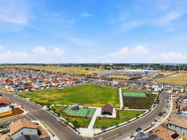 007_F8_AERIAL_16047 Pirates Cv Ln