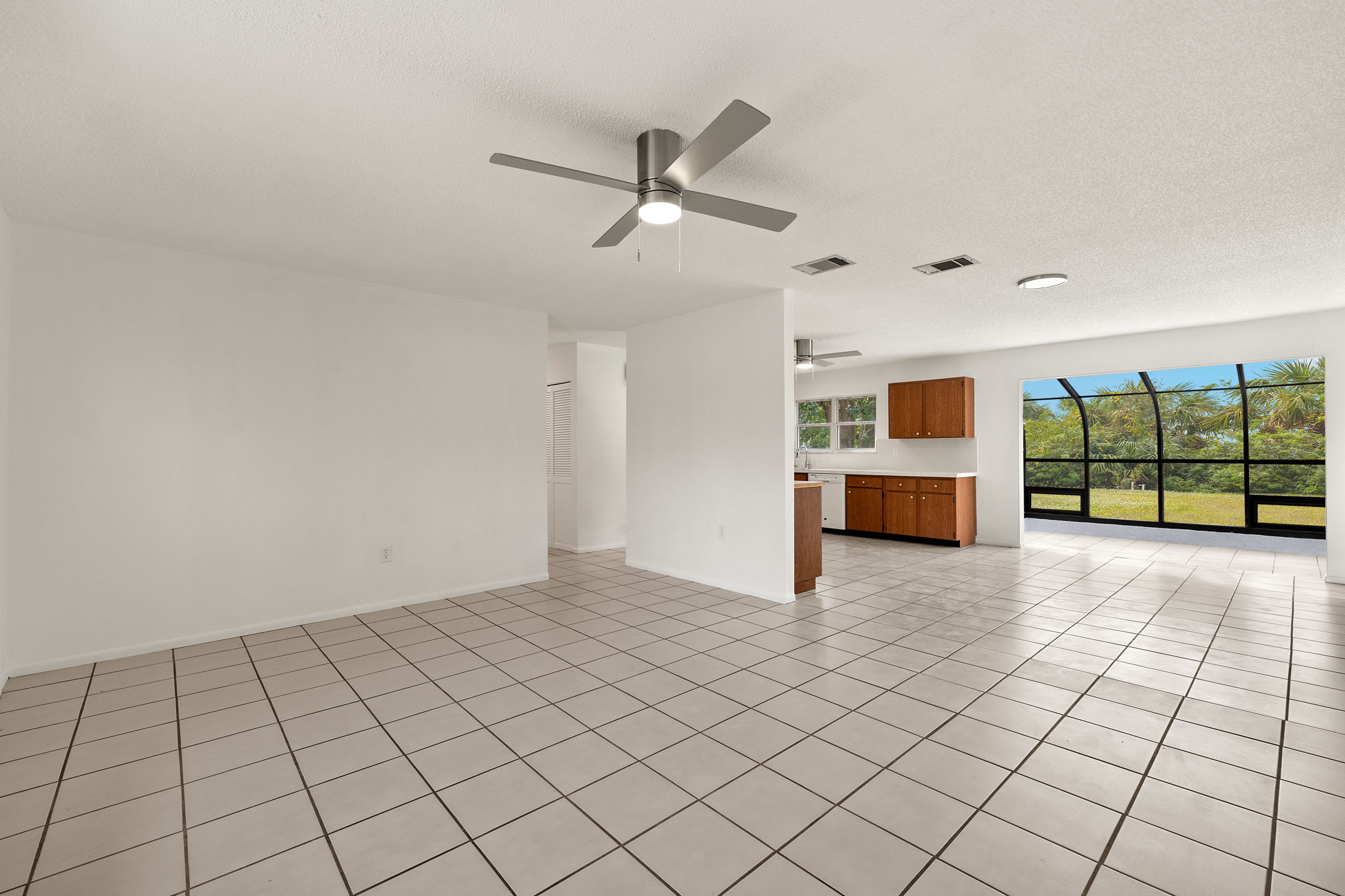 Living Room 2 of 4 - r