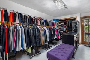  Photo 84
