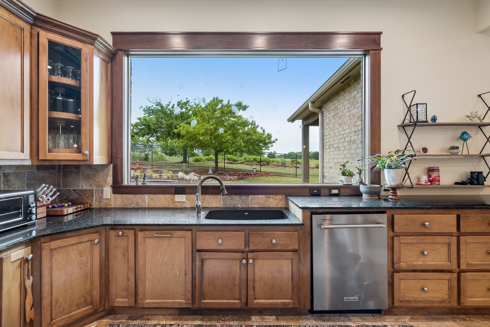 1605 NW 199th St_017.jpg