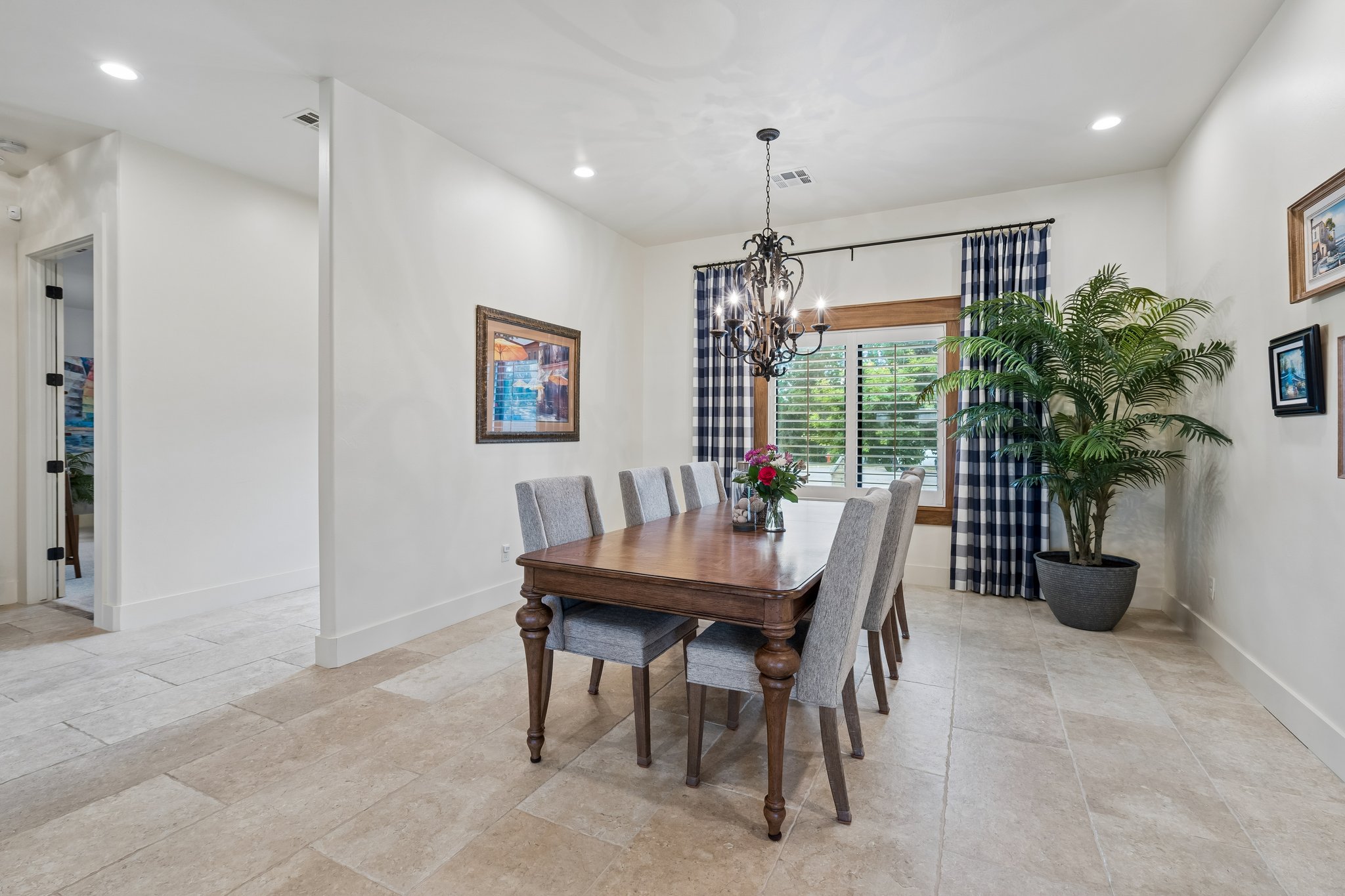 1605 NW 199th St_020.jpg
