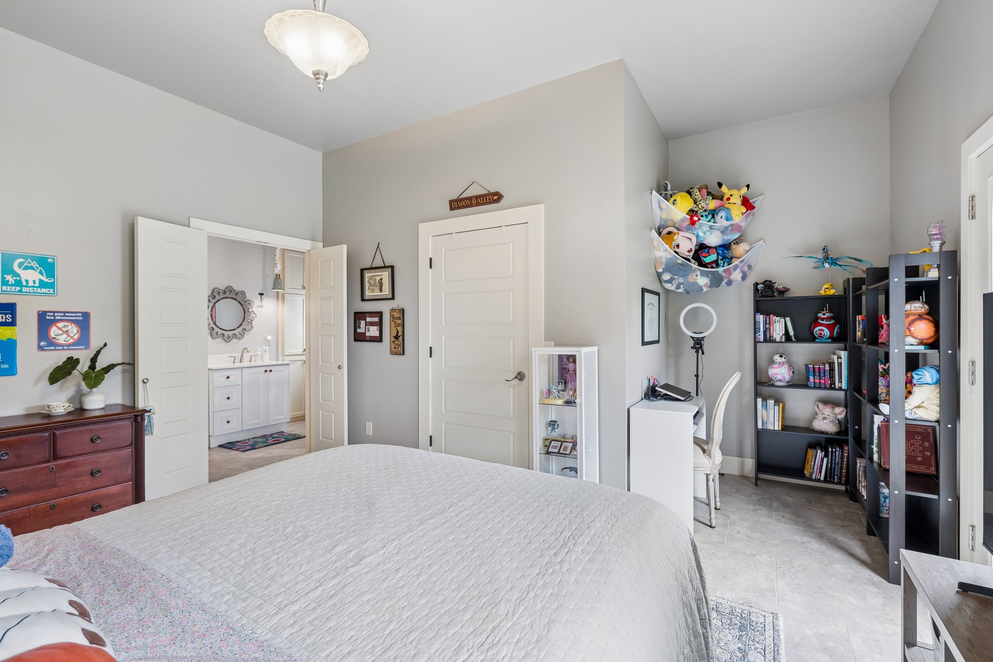 1605 NW 199th St_035.jpg