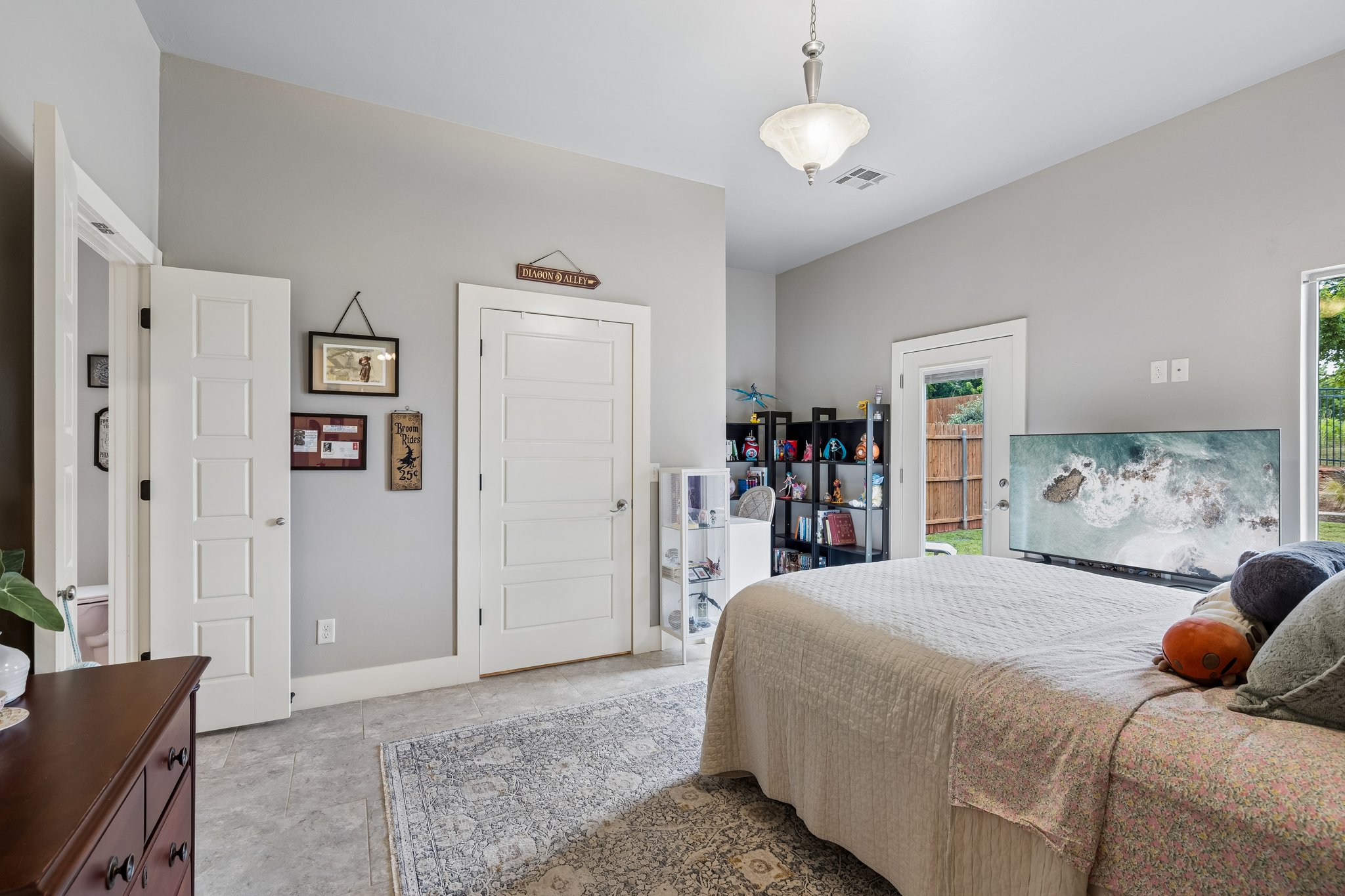 1605 NW 199th St_036.jpg