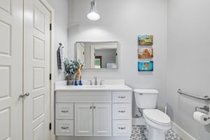 1605 NW 199th St_022.jpg