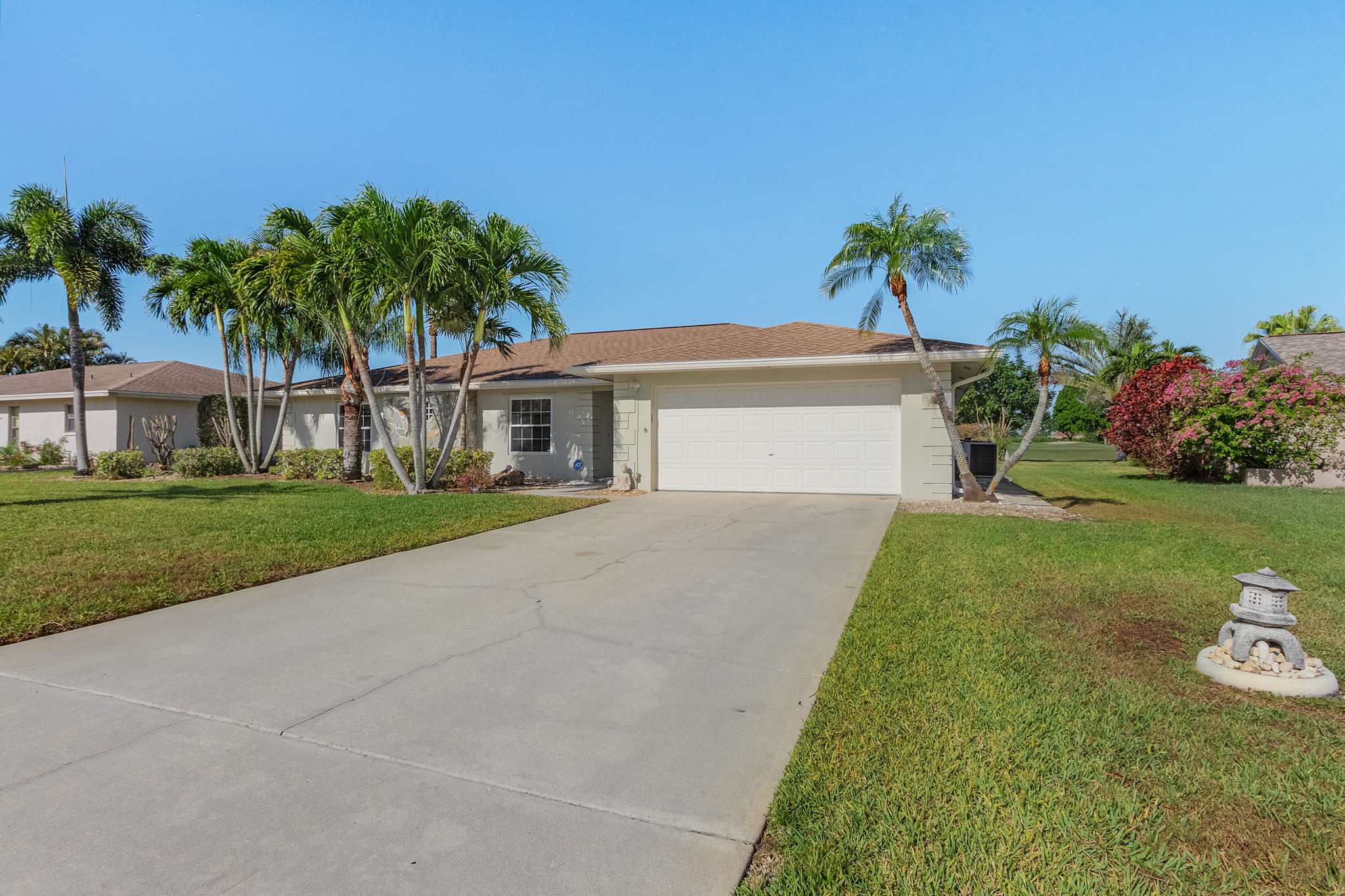1605 Tredegar Dr, Fort Myers, FL 33919, USA Photo 1