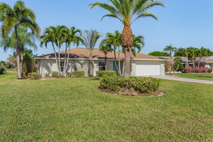 1605 Tredegar Dr, Fort Myers, FL 33919, USA Photo 2