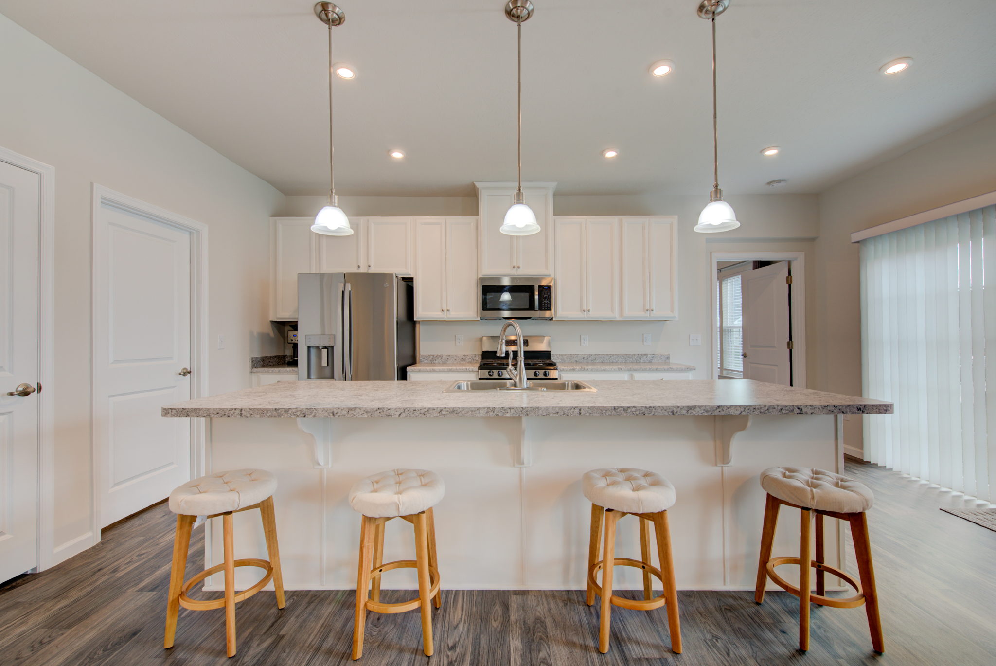 23 Kitchen