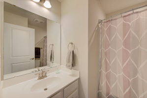 6 Full Bath