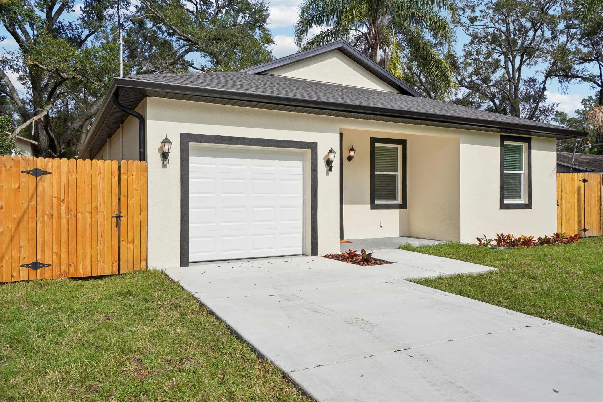 E Maple Ave-S1112-002.jpg