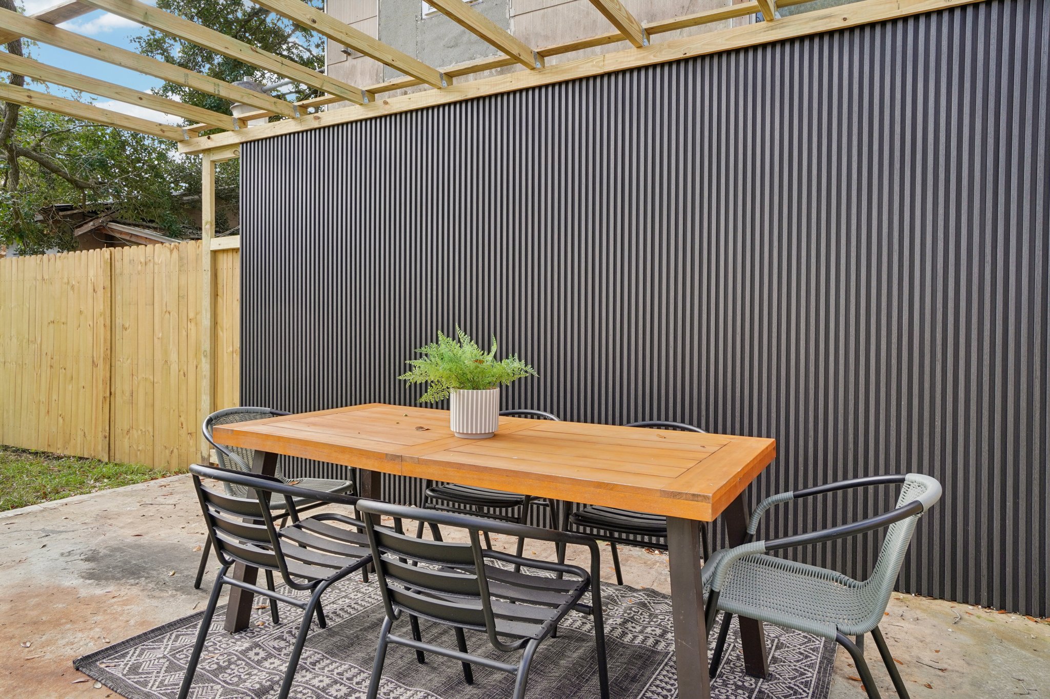 E Maple Ave-S1112-034.jpg