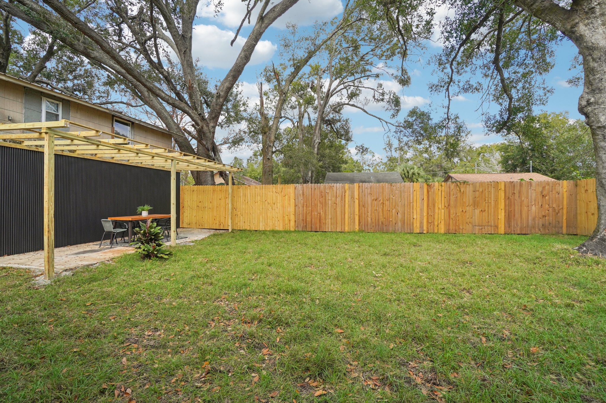 E Maple Ave-S1112-036.jpg