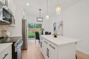 E Maple Ave-S1112-016.jpg