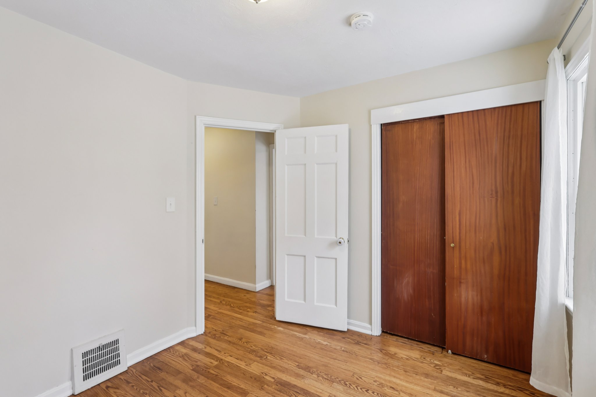 Parker Dr-S1212-020.jpg