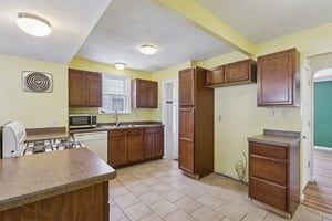 Parker Dr-S1212-009.jpg