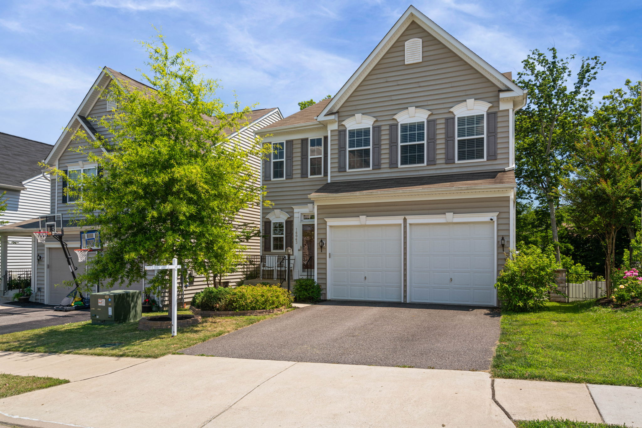 16063 Standing Eagle Ct, Woodbridge, VA 22191 Staircase Photography