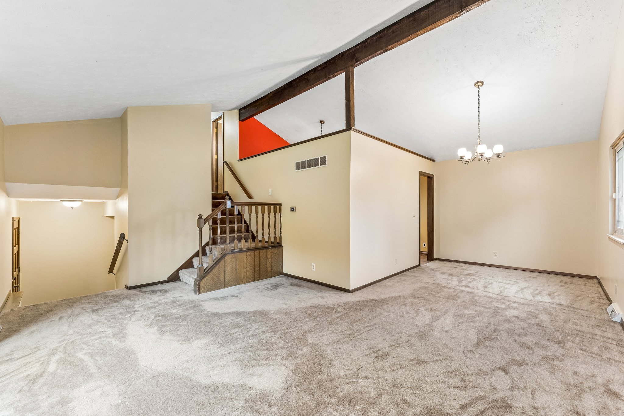 16065 Oak St_021.jpg