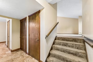 16065 Oak St_007.jpg