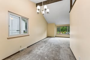 16065 Oak St_016.jpg