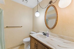 16065 Oak St_022.jpg