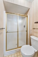 16065 Oak St_027.jpg