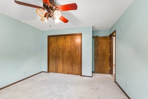 16065 Oak St_032.jpg