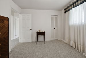  Photo 36