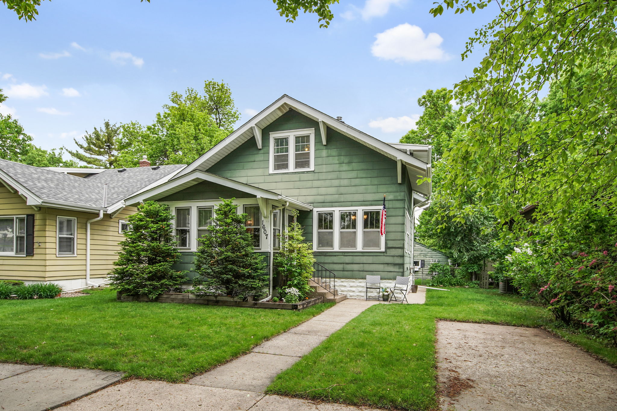 1607 W James Ave, Saint Paul, MN 55105 Mint Real Estate Photography