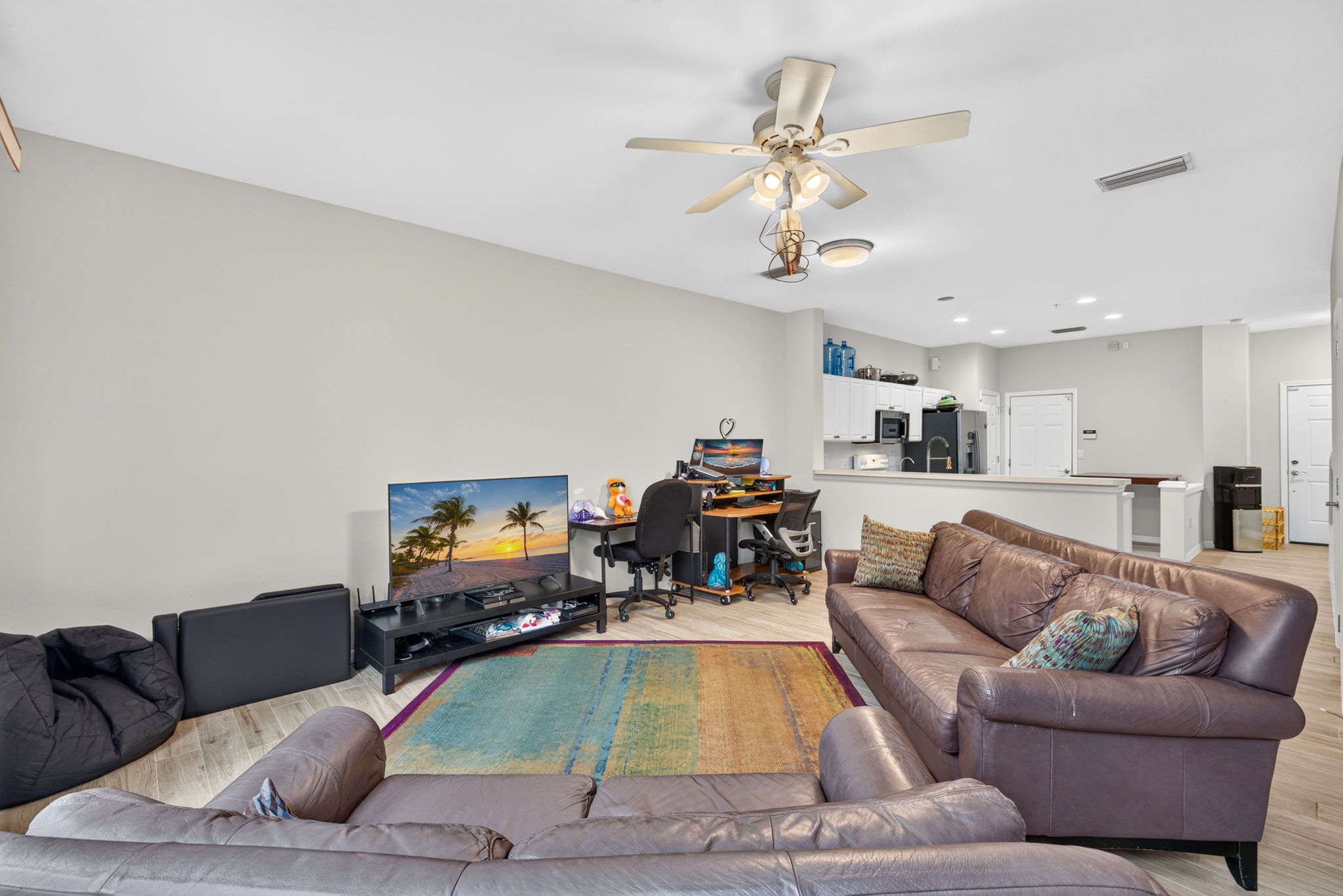 Living Room 2 of 4