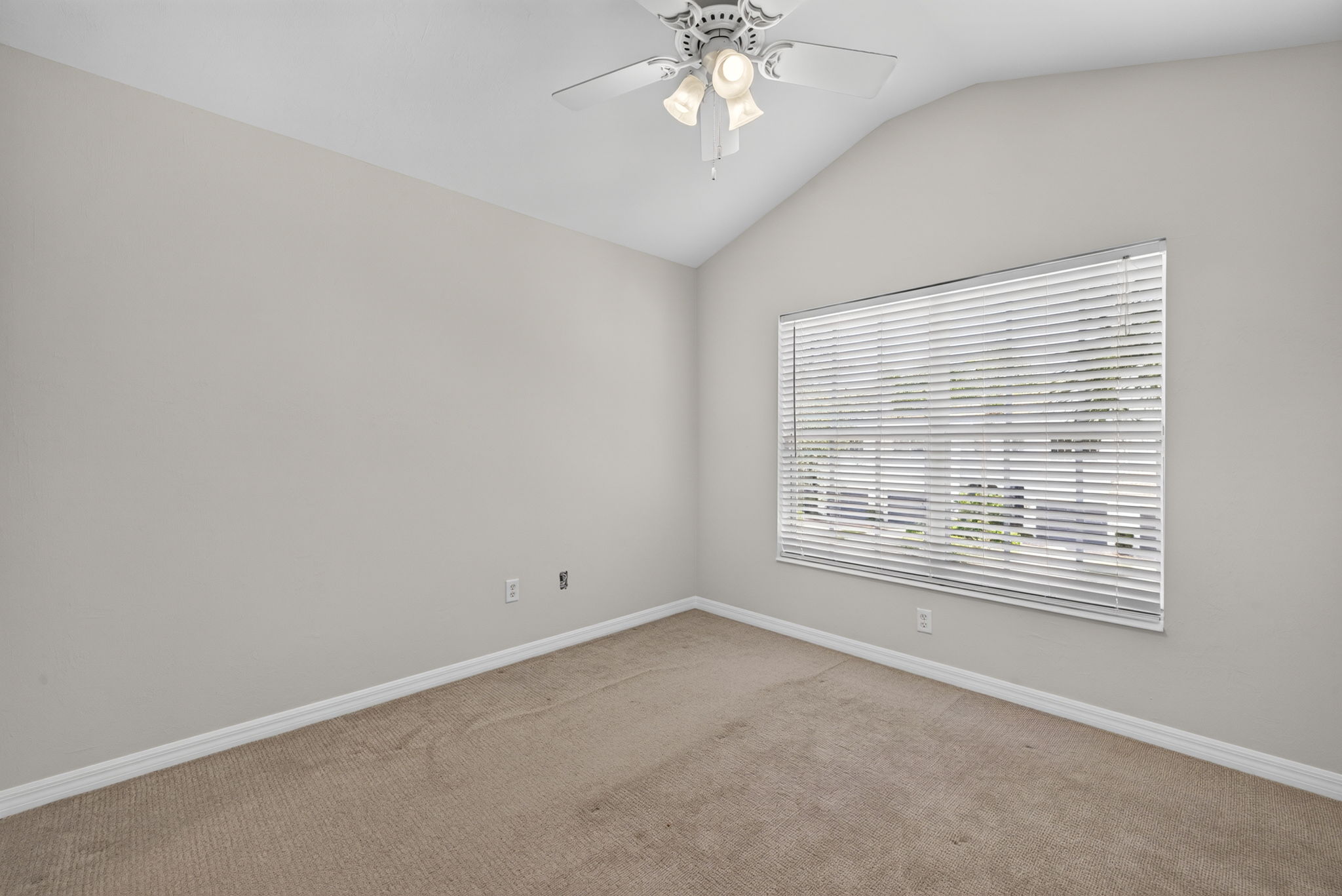 Guest Bedroom 2 - 1 of 2